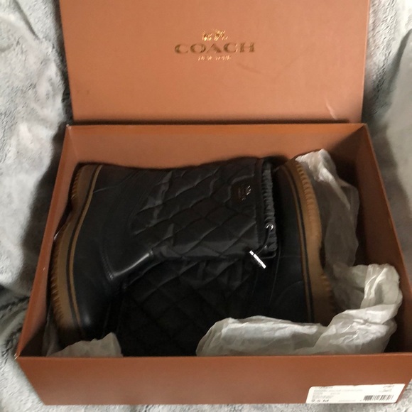 Coach Samara Aniline Quilted Winter Snow Boots